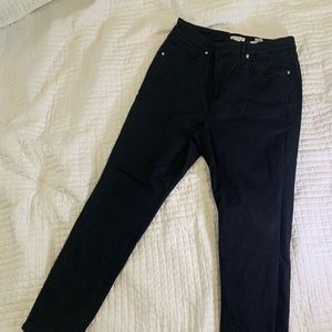 Good American Good Legs Skinny Jeans